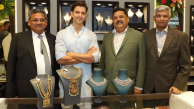 राजपुर रोड में अभिनेता ऋतिक ने किया ज्वेलर्स शोरूम का उद्घाटन