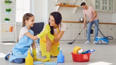 आपके गले के लिए आफत बन सकती है त्योहारों की सफाई, इस तरह रखें अपनी सेहत का ख्याल