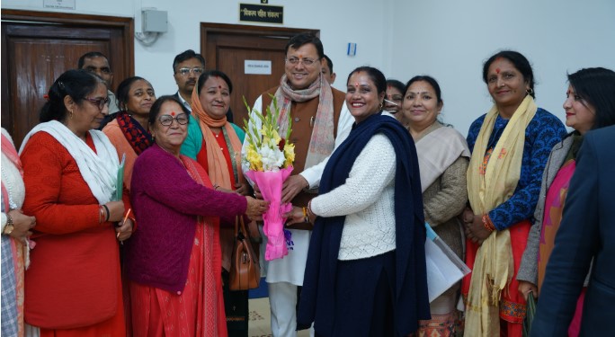 आशा व आंगनबाड़ी स्वास्थ्य कार्यकत्रियों की मांग पर कार्रवाई का भरोसा आशा व आंगनबाड़ी स्वास्थ्य कार्यकत्रियों की मांग पर कार्रवाई का भरोसा