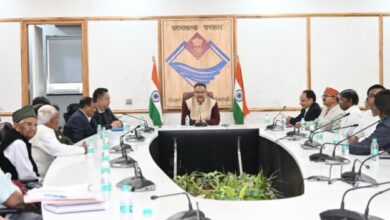 मंत्री स्मृति ईरानी की अध्यक्षता में आयोजित लोकार्पण कार्यक्रम में वर्चुअल माध्यम से प्रतिभाग करते कृषि मंत्री गणेश जोशी