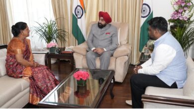 पिंकी प्रधान ने राज्यपाल के गोद लिए गांव का दिया अपडेट