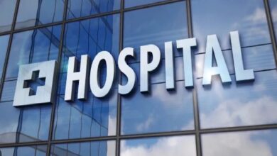 सरकारी और निजी अस्पतालों में स्वास्थ्य सेवा की गुणवत्ता बेहतर हो