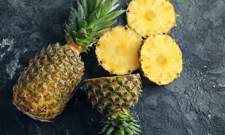 अनानास खाने के बाद कुछ लोगों के गले में क्यों होने लगती है खुजली, यह किसी बीमारी का संकेत तो नहीं? अनानास खाने के बाद कुछ लोगों के गले में क्यों होने लगती है खुजली, यह किसी बीमारी का संकेत तो नहीं?