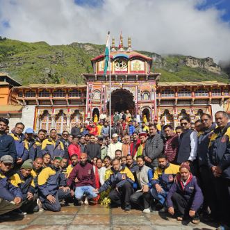 श्री बदरीनाथ -केदारनाथ मंदिर समिति ने धूमधाम से मनाया स्वतंत्रता दिवस