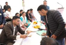 मृत्यु प्रमाण पत्र प्रकरण में लापरवाही; डीएम ने डीपीआरओ का रोका वेतन तो जारी हुए प्रमाण पत्र