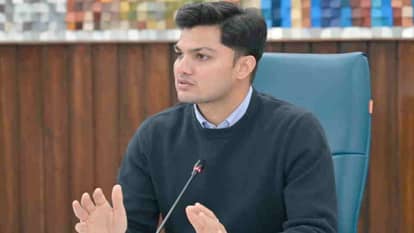 रुद्रप्रयाग डीएम समेत 11 आईएएस, पीसीएस अफसरों के तबादले, प्रतीक जैन बने जीएमवीएन के एमडी रुद्रप्रयाग डीएम समेत 11 आईएएस, पीसीएस अफसरों के तबादले, प्रतीक जैन बने जीएमवीएन के एमडी